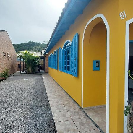 Casa 300M Da Praia Com Lindo Jardim! Florianópolis Εξωτερικό φωτογραφία